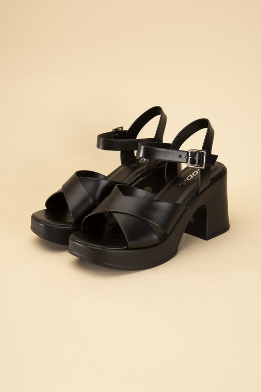 TOUCH-S Crisscross Sandal Heels