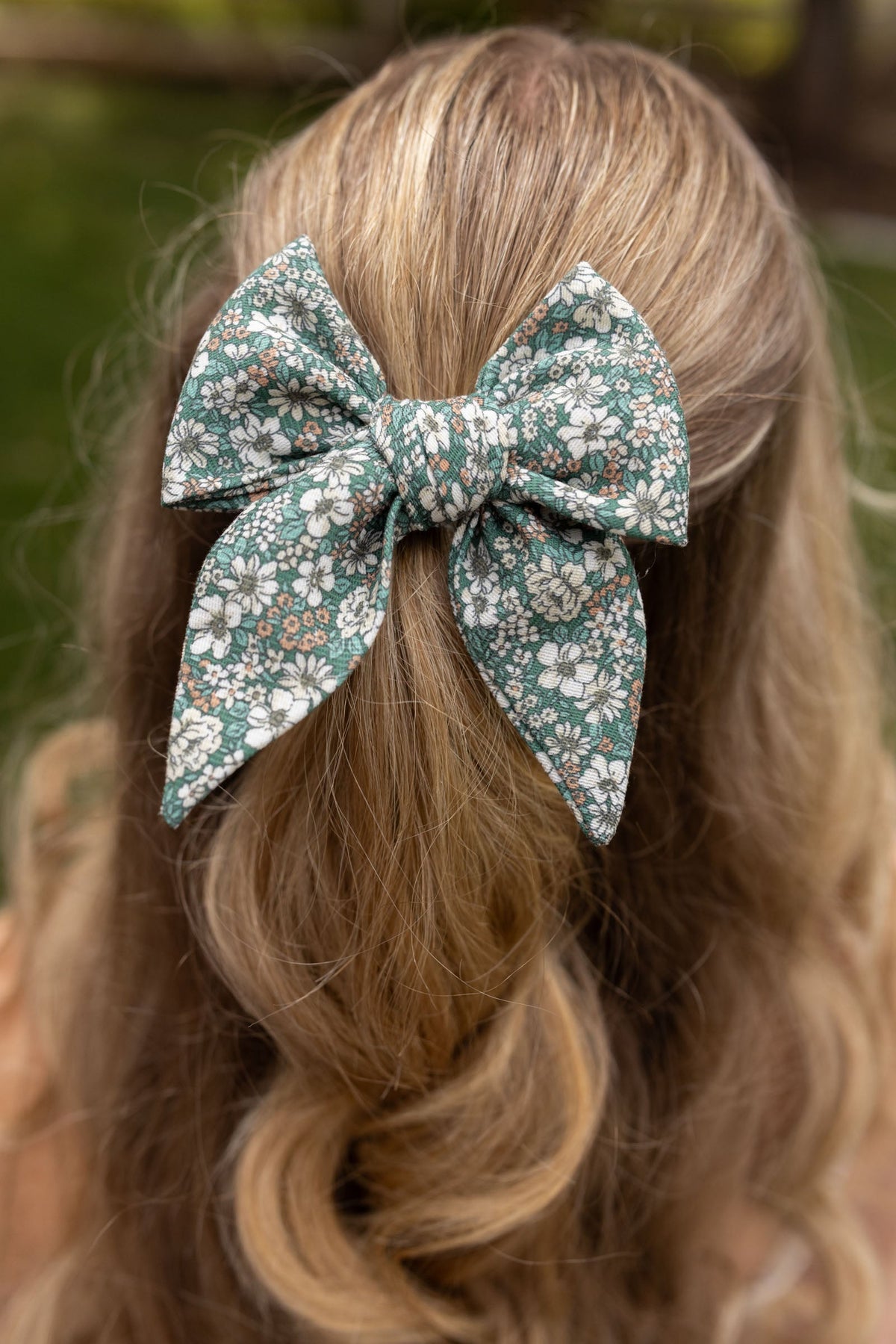 Cypress Meadow  - Darling Hair Bow