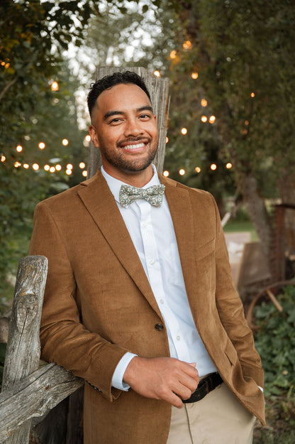 Cypress Meadow  - Men's Pre-tied Bow Tie