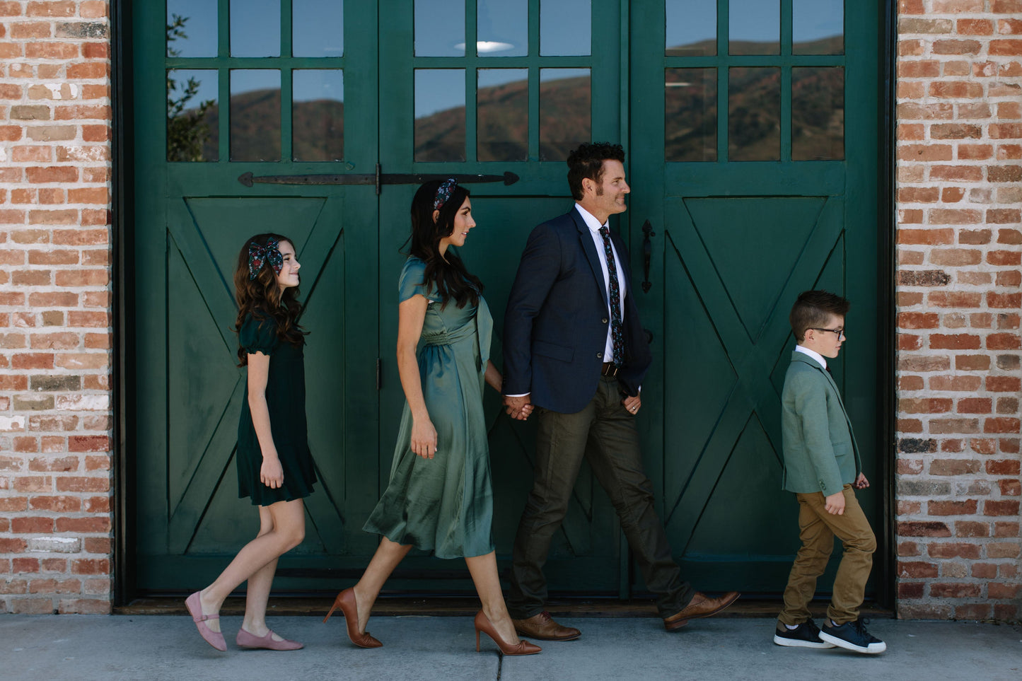 Dashing Floral Mens Tie