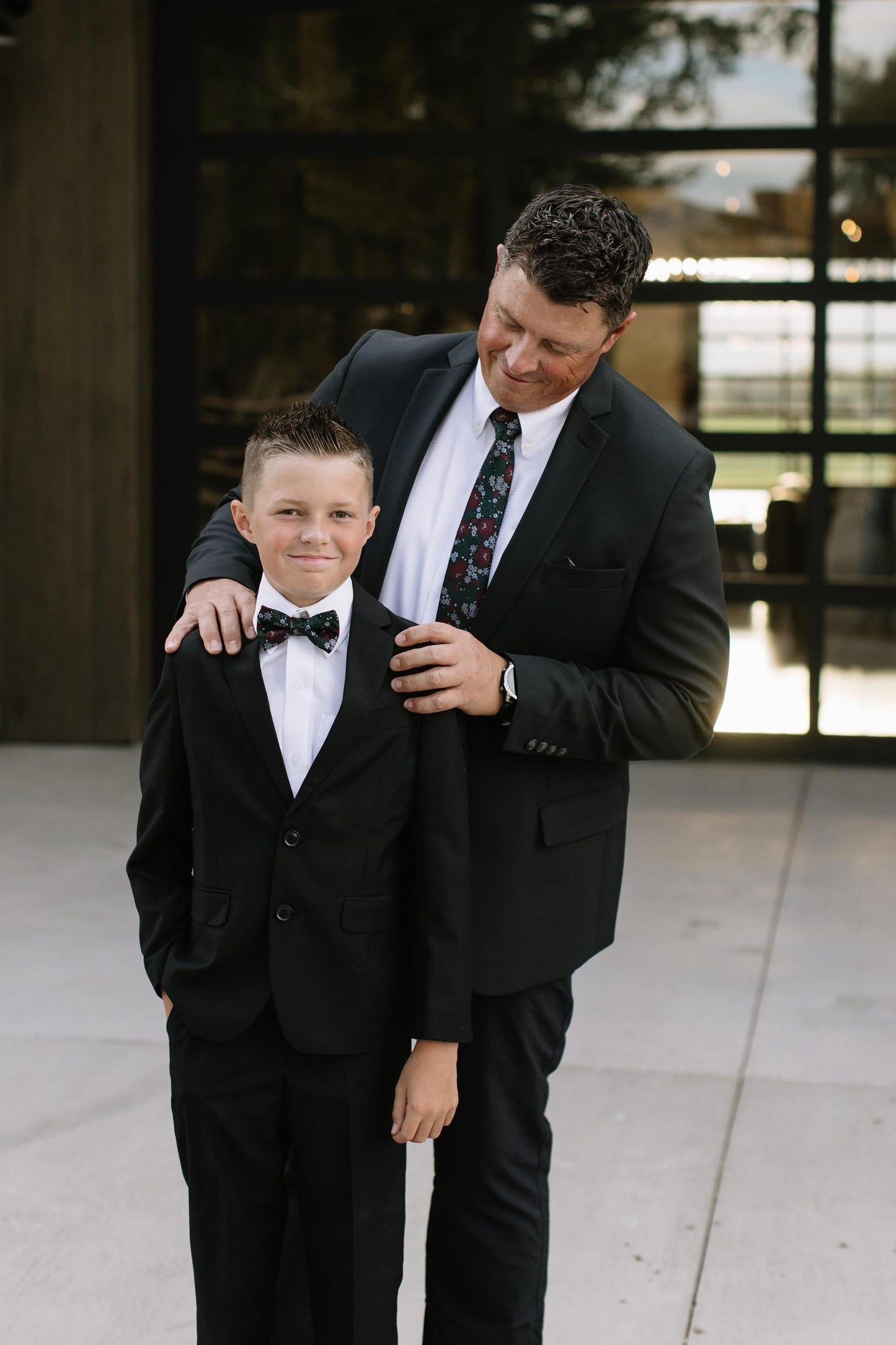 Dashing Floral - Boys Bow Tie
